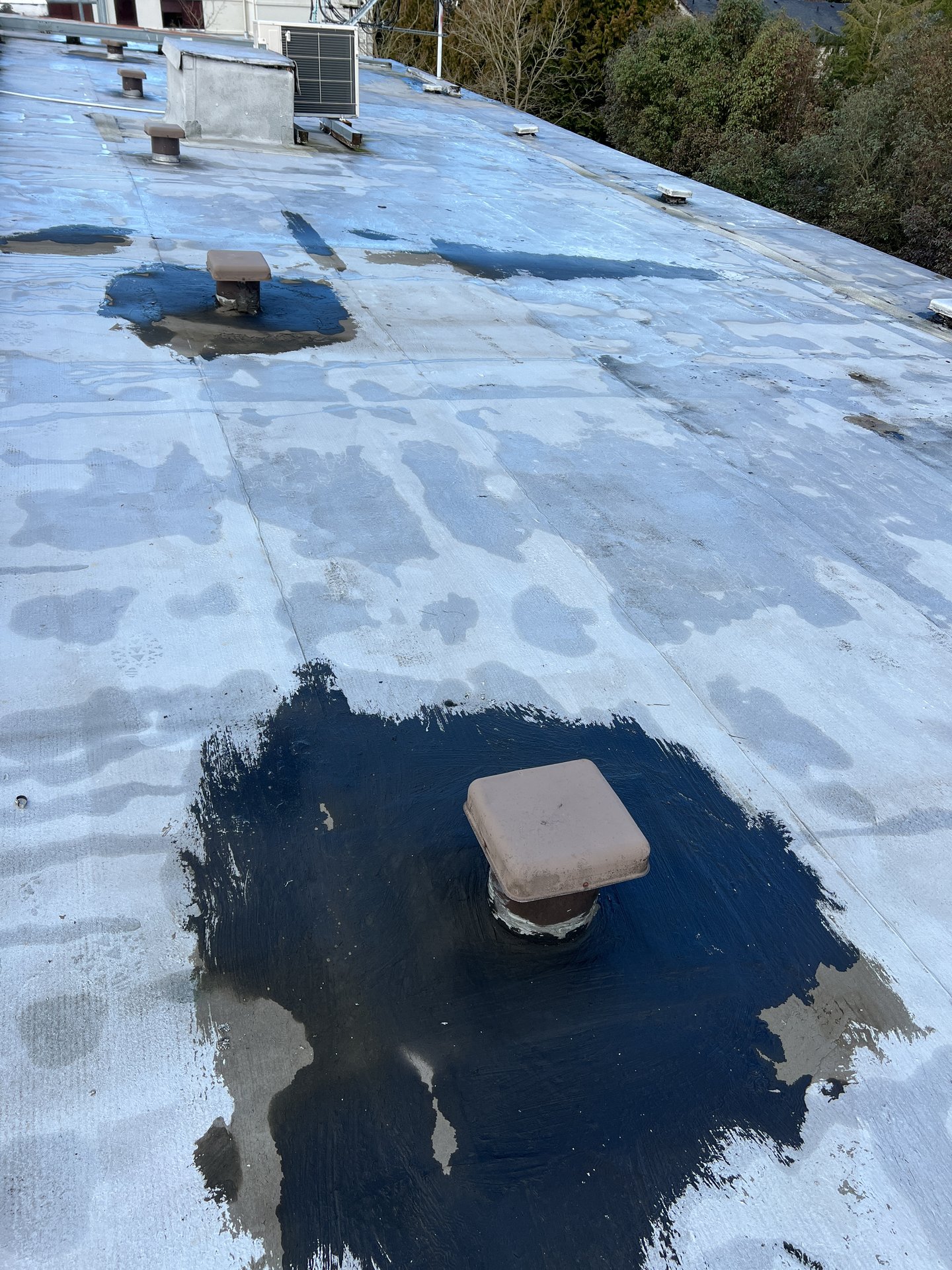 Commercial retail property roof inspection findings